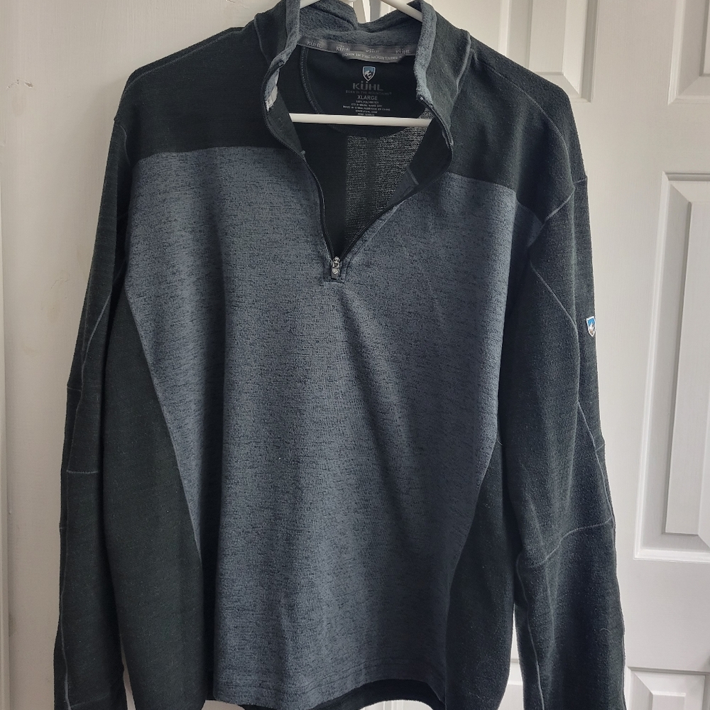 Kuhl zip up